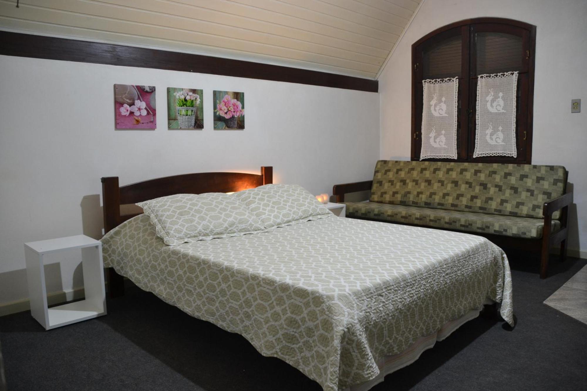 Hotel Pousada Dos Pinheiros 卡内拉 外观 照片