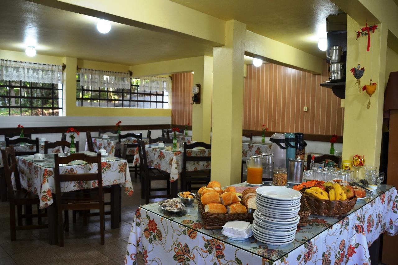 Hotel Pousada Dos Pinheiros 卡内拉 外观 照片